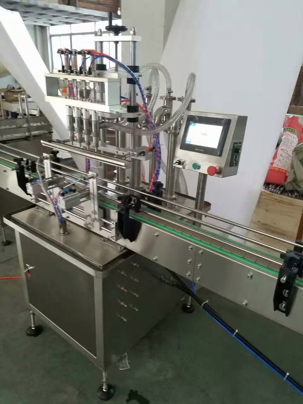 स्वचालित 4/6 सिर स्नेहक तेल की बोतल भरने की मशीन मोटर तेल तरल प्लास्टिक कांच की बोतल भरने और ढक्कन मशीन