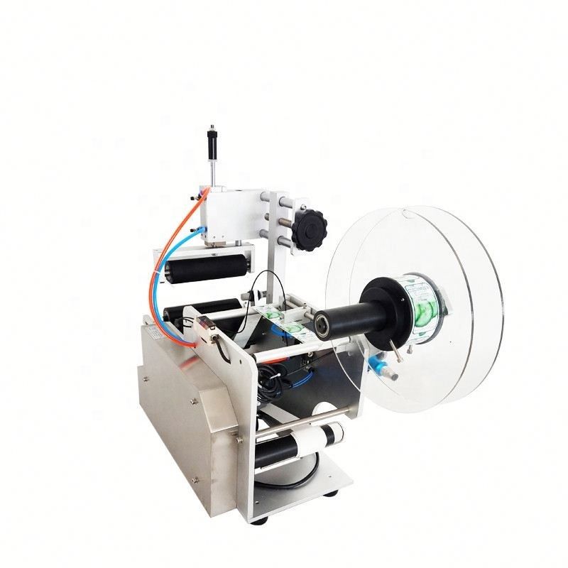 बोतलों के लिए उच्च दक्षता अर्ध-स्वचालित वायवीय लेबलर मशीन आसान संचालित लकड़ी कार्टन मोटर असर पीएलसी गियरबॉक्स