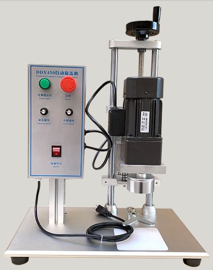 बहुउद्देश्यीय डेस्कटॉप कैपर प्लास्टिक की बोतलों के लिए अर्ध-स्वचालित सीलिंग मशीन इलेक्ट्रिक स्क्रू कैप कसने की प्रणाली अच्छी कीमत