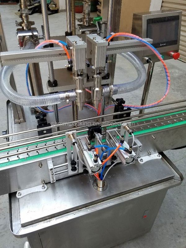 नई 4-नोजल इनलाइन लिक्विड फिलिंग मशीन स्वचालित बोतल भराव पेय पदार्थ जूस खाद्य अनुप्रयोग के लिए लकड़ी की पैकेजिंग