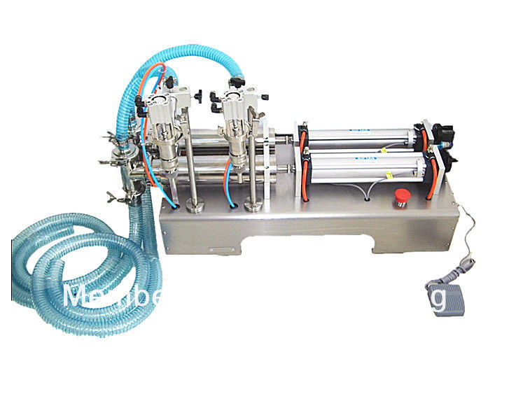 उच्च दक्षता चीन से छोटे व्यवसाय के लिए स्टैंड अप पाउच डबल हेड्स फिलिंग मशीन/पेय भरने की मशीन