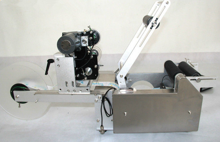 उच्च गुणवत्ता वाला MT-50D अर्ध स्वचालित गोल बोतल/जार लेबलिंग मशीन हॉट स्टैम्प कोडर के साथ